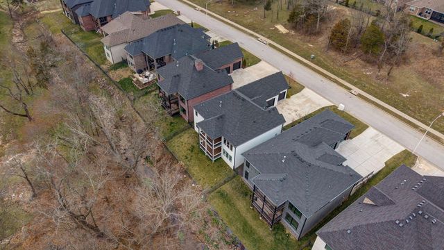 3806 E Cypress Point Street, Springfield, MO 65802