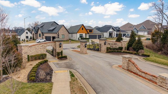 3806 E Cypress Point Street, Springfield, MO 65802