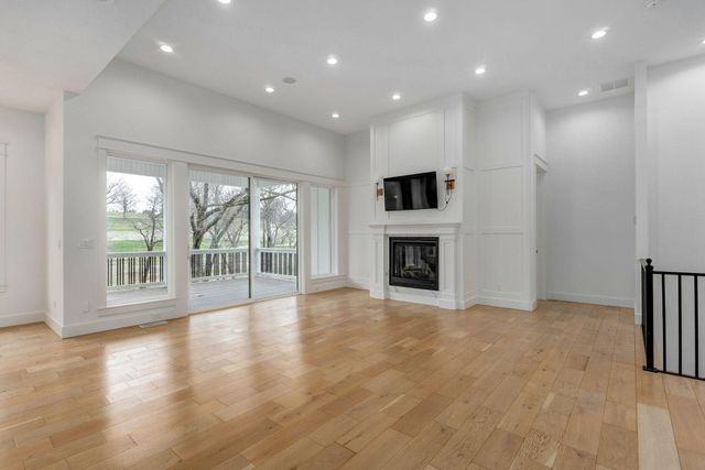 3806 E Cypress Point Street, Springfield, MO 65802