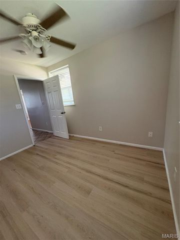 5466 Keller Road, St Louis, MO 63128