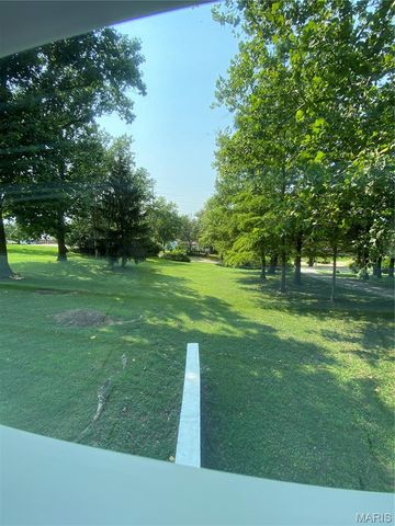 5466 Keller Road, St Louis, MO 63128