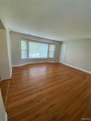 5466 Keller Road, St Louis, MO 63128