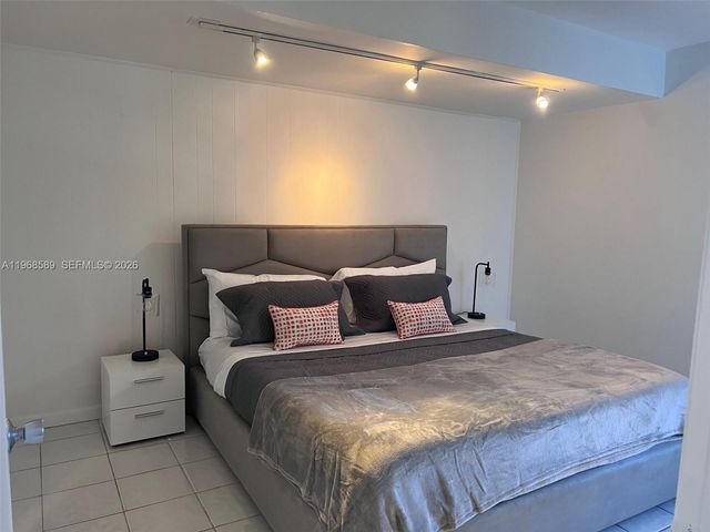 100 Lincoln Rd 415, Miami Beach, FL 33139