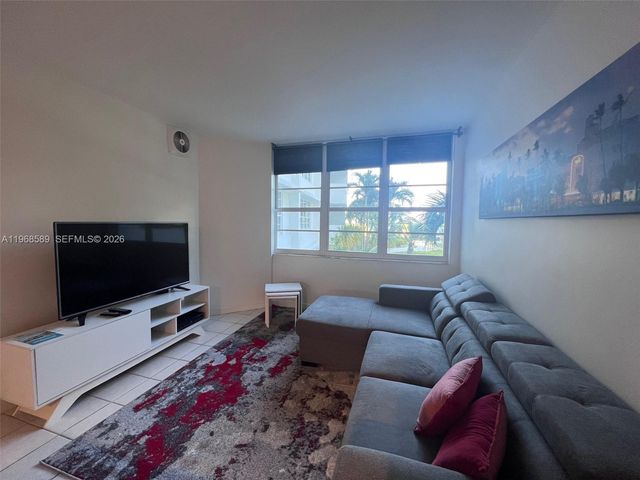 100 Lincoln Rd 415, Miami Beach, FL 33139