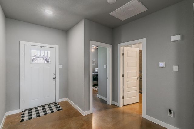 613 Mathew Street, Grandview, TX 76050