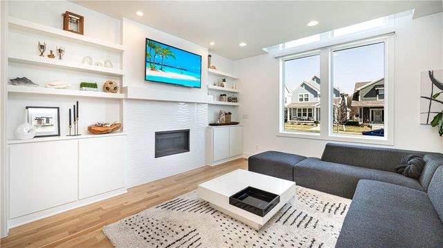 1032 SW Armie Street, Lee's Summit, MO 64081