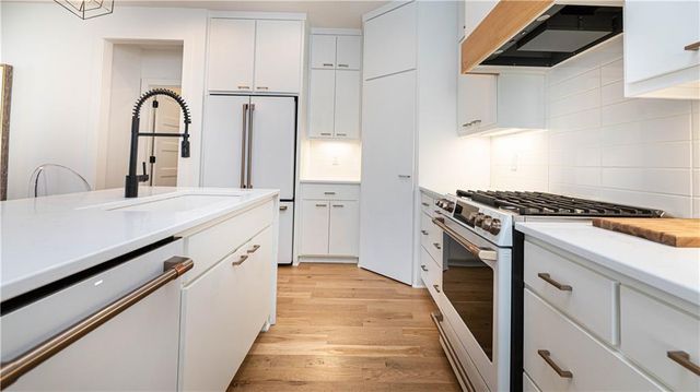 1032 SW Armie Street, Lee's Summit, MO 64081