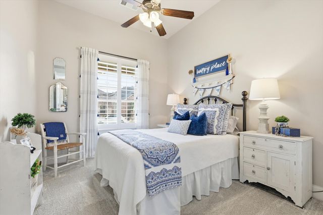 1401 Bluebell Avenue, Lantana, TX 76226