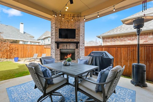 1401 Bluebell Avenue, Lantana, TX 76226