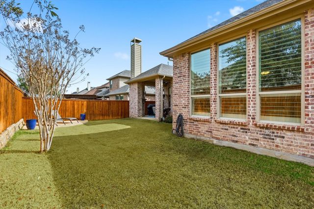 1401 Bluebell Avenue, Lantana, TX 76226
