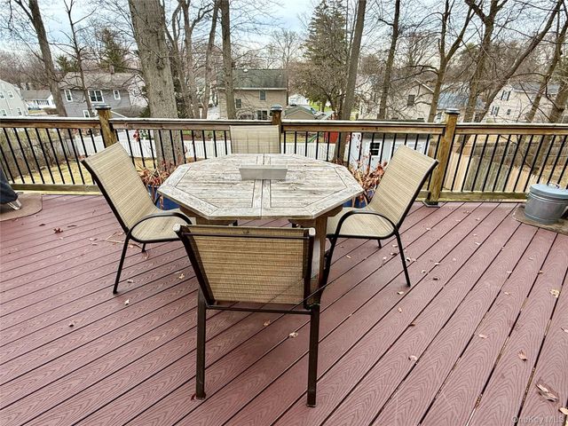 14 N Lexow Avenue, Nanuet, NY 10954