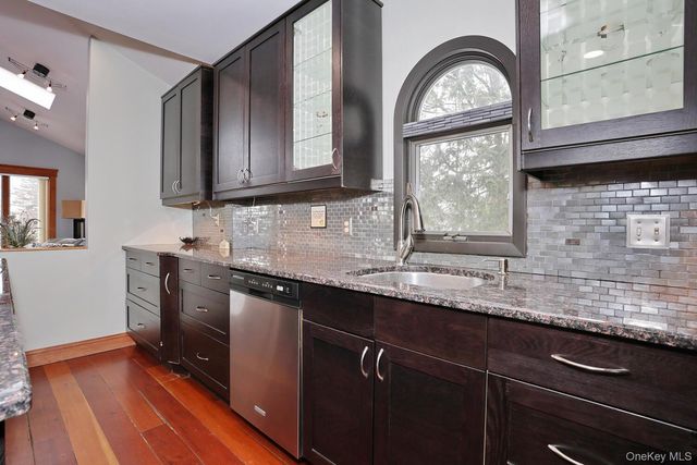 14 N Lexow Avenue, Nanuet, NY 10954