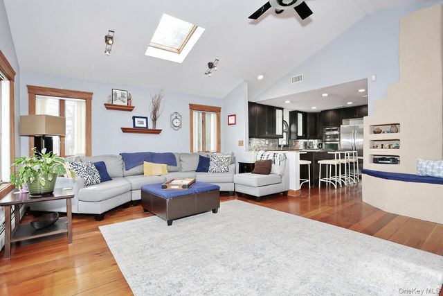 14 N Lexow Avenue, Nanuet, NY 10954