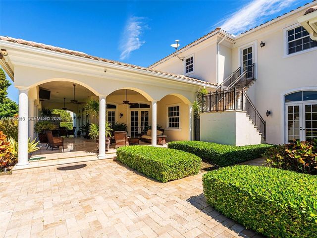 9076 SW 59th Court, Pinecrest, FL 33156