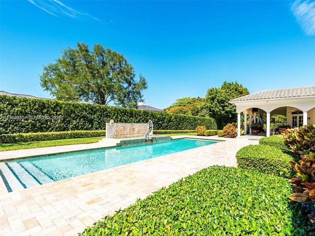 9076 SW 59th Court, Pinecrest, FL 33156