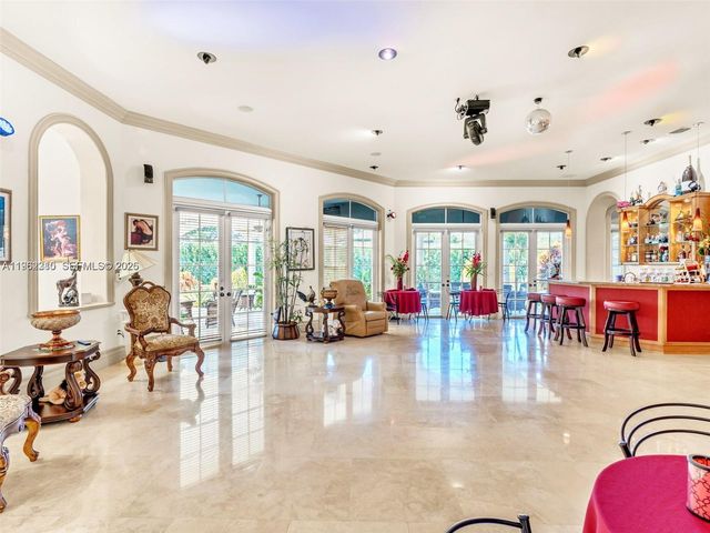 9076 SW 59th Court, Pinecrest, FL 33156