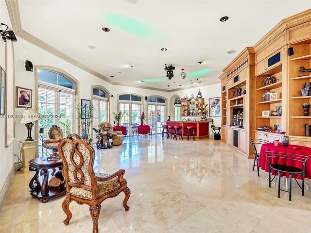 9076 SW 59th Court, Pinecrest, FL 33156