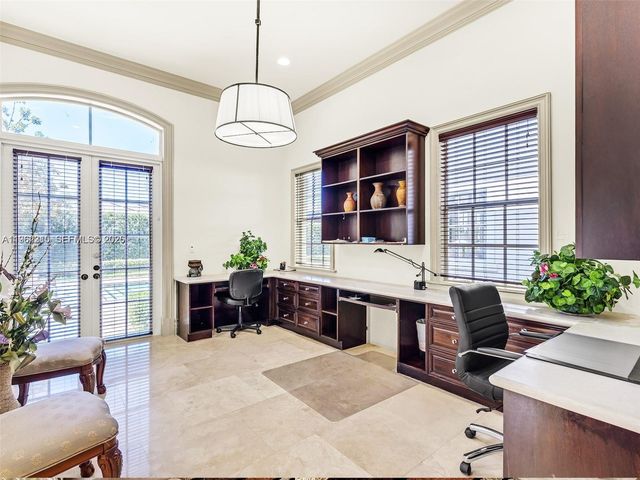 9076 SW 59th Court, Pinecrest, FL 33156