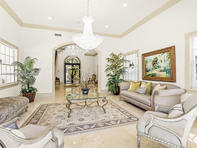 9076 SW 59th Court, Pinecrest, FL 33156