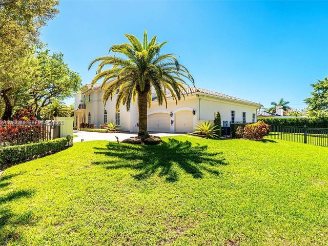 9076 SW 59th Court, Pinecrest, FL 33156