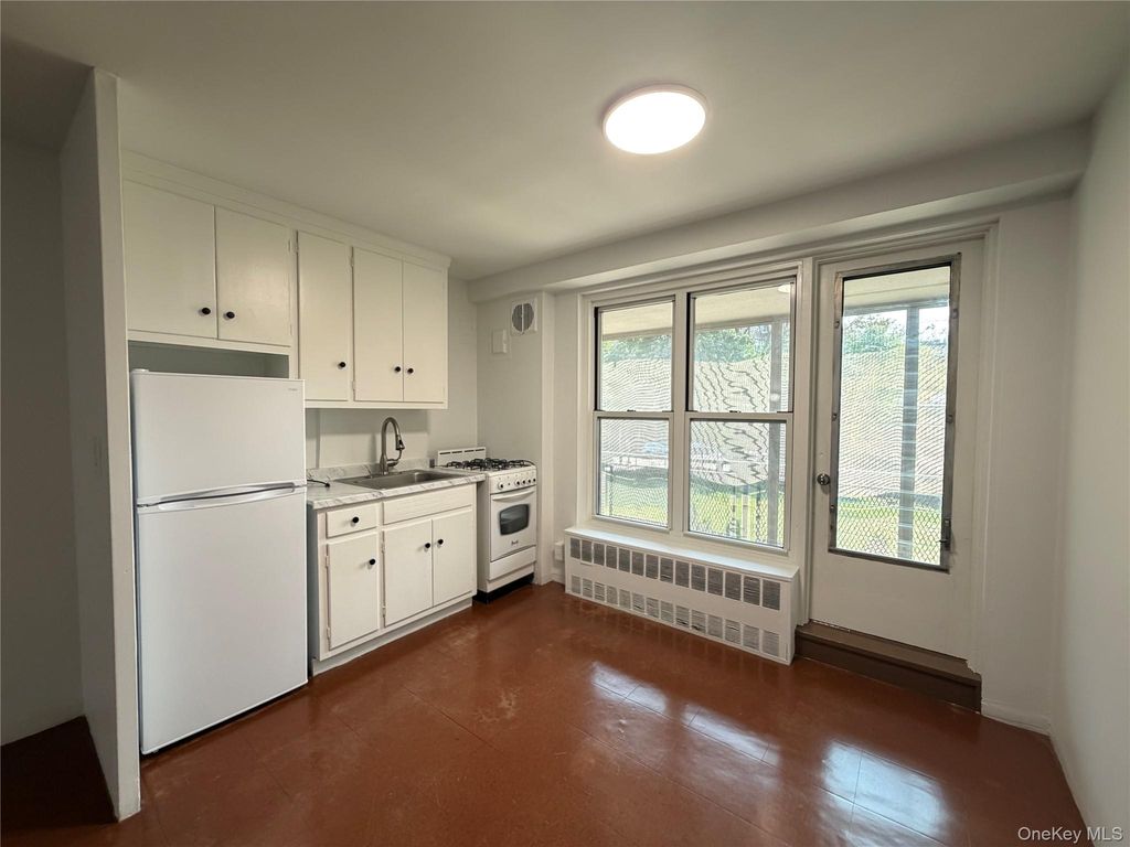 35-51 85 Street 2A, Jackson Heights, NY 11372 — photo 3