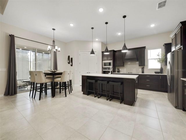 906 SAVANNAH PALMS BOULEVARD, Orlando, FL 32828