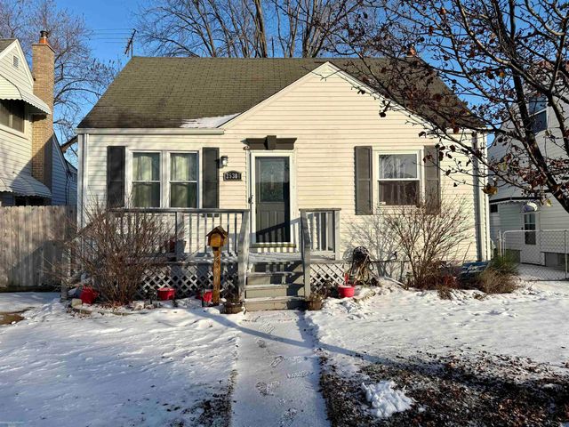 25304 Culver Street, St Clair Shores, MI 48081