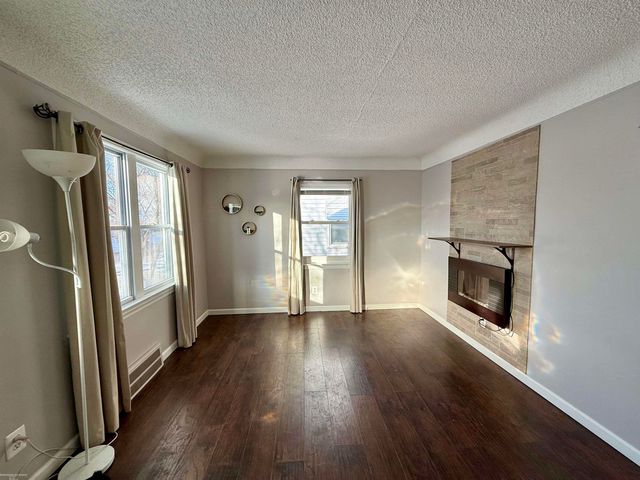 25304 Culver Street, St Clair Shores, MI 48081