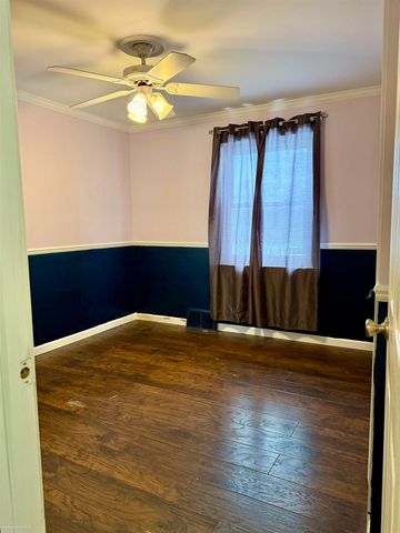 25304 Culver Street, St Clair Shores, MI 48081