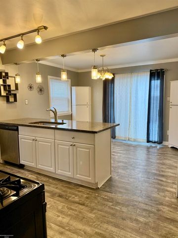 25304 Culver Street, St Clair Shores, MI 48081