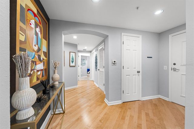 322 E CENTRAL BOULEVARD 901, Orlando, FL 32801