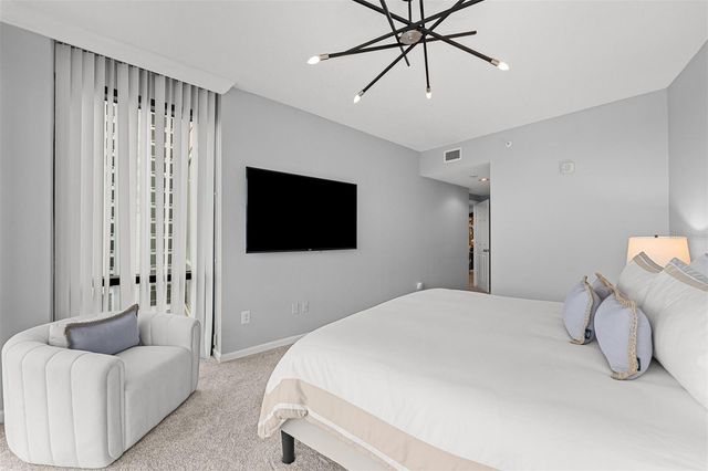 322 E CENTRAL BOULEVARD 901, Orlando, FL 32801