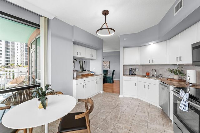 322 E CENTRAL BOULEVARD 901, Orlando, FL 32801