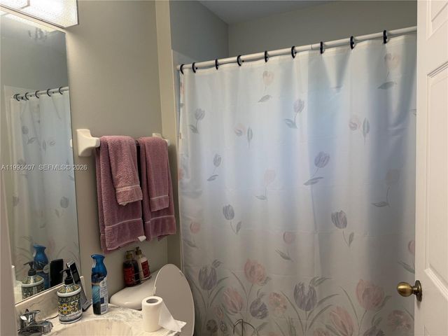 9765 Apache Blvd, West Palm Beach, FL 33412