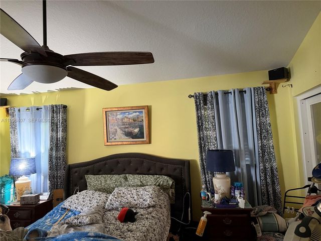 9765 Apache Blvd, West Palm Beach, FL 33412