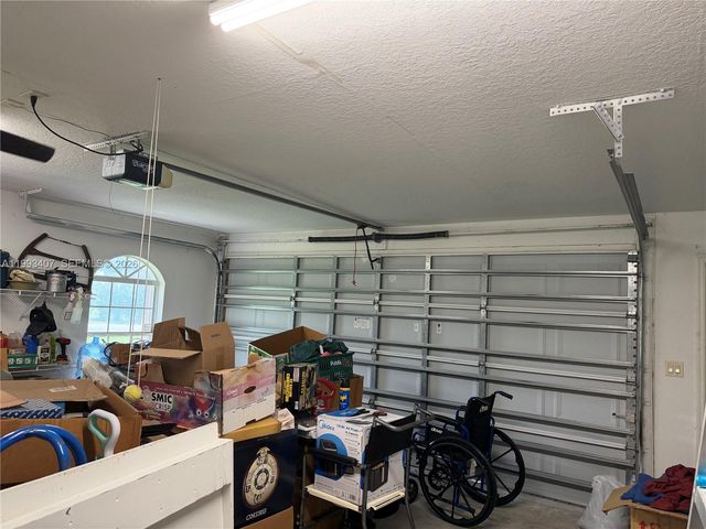 9765 Apache Blvd, West Palm Beach, FL 33412