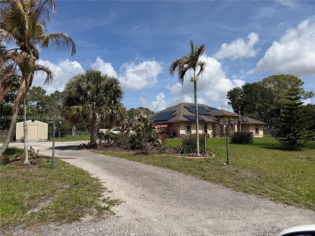 9765 Apache Blvd, West Palm Beach, FL 33412