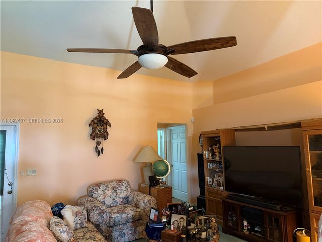 9765 Apache Blvd, West Palm Beach, FL 33412