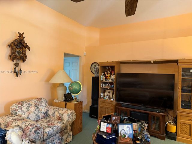 9765 Apache Blvd, West Palm Beach, FL 33412