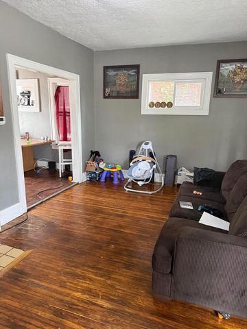 28 S Warren Avenue, Columbus, OH 43204