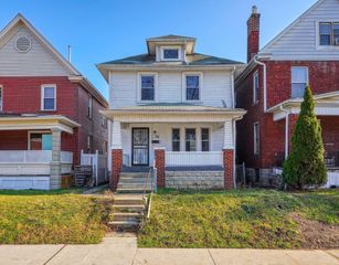 28 S Warren Avenue, Columbus, OH 43204