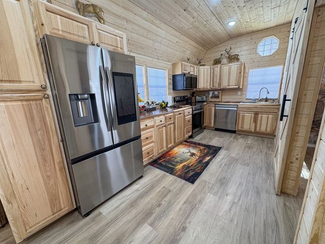 137 Summit Dr, Dover, TN 37058