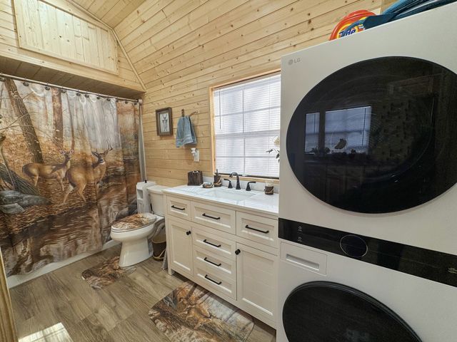 137 Summit Dr, Dover, TN 37058