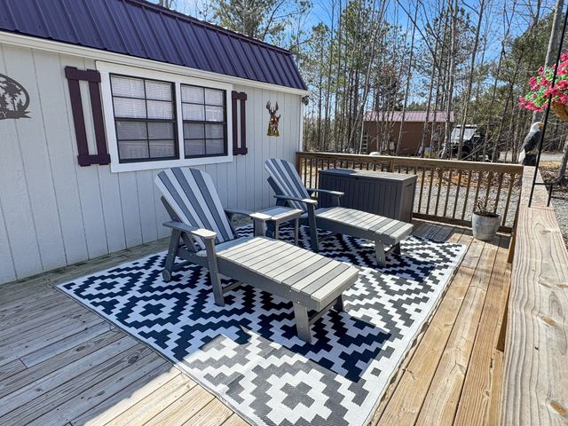 137 Summit Dr, Dover, TN 37058