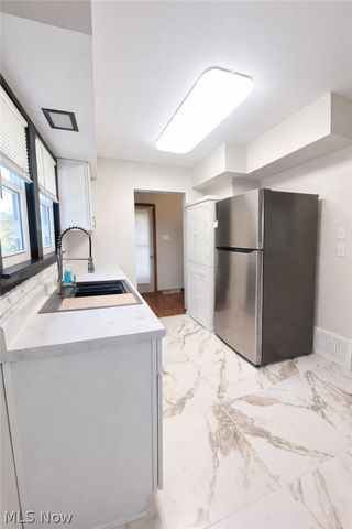 1837 Marks Avenue, Akron, OH 44305