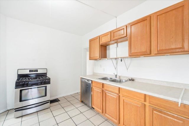 2503 Olive Street, Cedar Falls, IA 50613