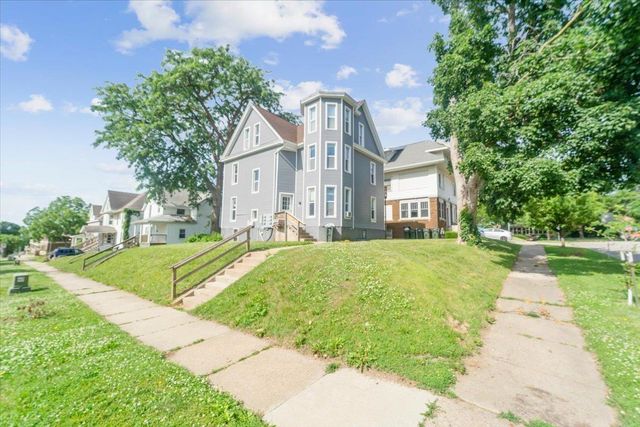 2503 Olive Street, Cedar Falls, IA 50613