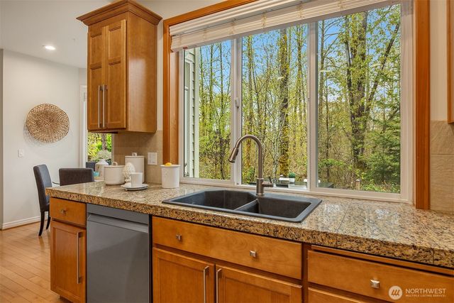 1103 272nd Place SE, Sammamish, WA 98075