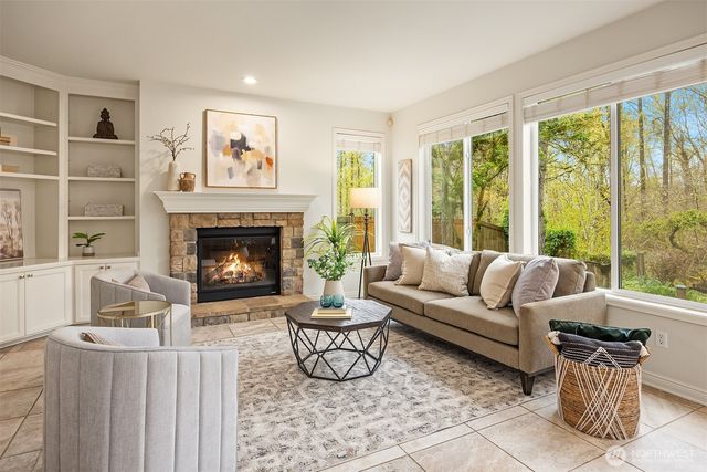 1103 272nd Place SE, Sammamish, WA 98075