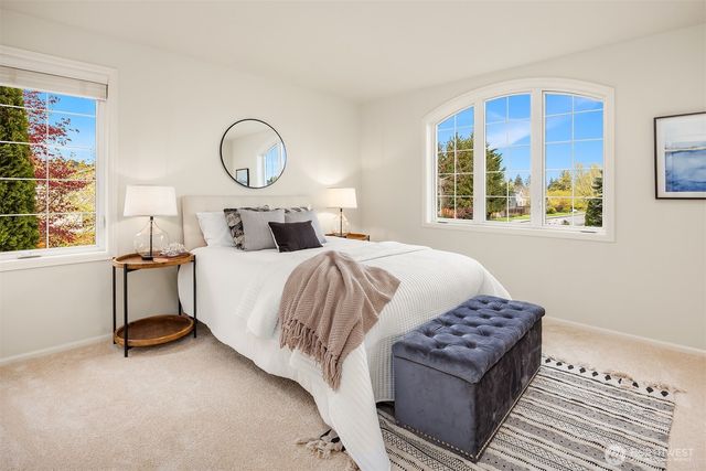 1103 272nd Place SE, Sammamish, WA 98075